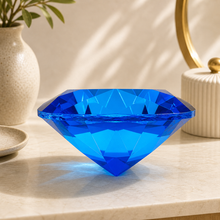 Cargar esta imagen a la galería, Cristal Azul Cumple Deseos y Potencia Energías Sanadoras - Lifestyle cotidiano - imagen complementaria 1