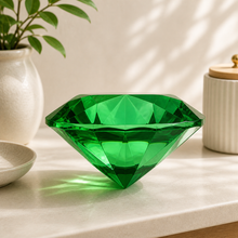 Cargar esta imagen a la galería, Cristal Verde para la buena suerte - Lifestyle cotidiano - imagen complementaria 1