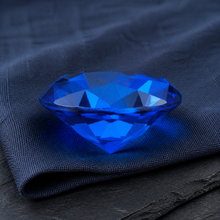 Cargar esta imagen a la galería, Cristal Azul Cumple Deseos y Potencia Energías Sanadoras - Contexto Feng Shui - imagen complementaria 2