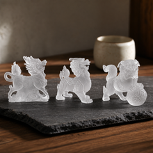 Cargar esta imagen a la galería, 3 Guardianes Celestiales en Cristal - Contexto Feng Shui - imagen complementaria 2
