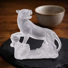 Cargar esta imagen a la galería, Tigre en Cristal - Contexto Feng Shui - imagen complementaria 2